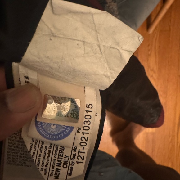 Canada Goose
Rowley Parka Heritage
Size Small - Picture 6 of 8